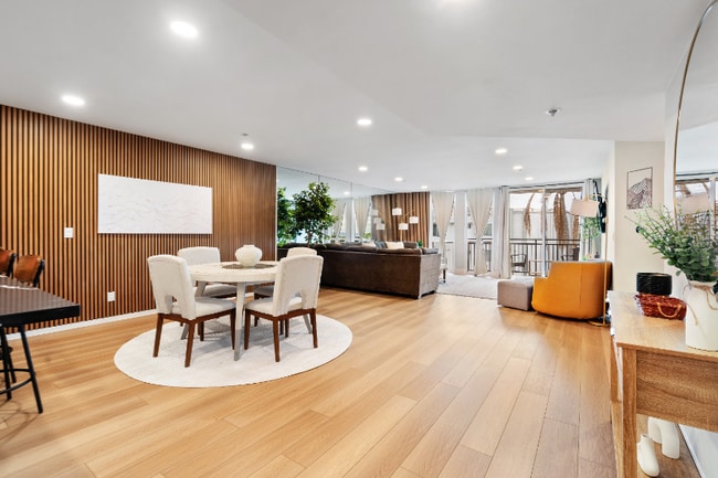 Photo - 2414 Front St Unit 16