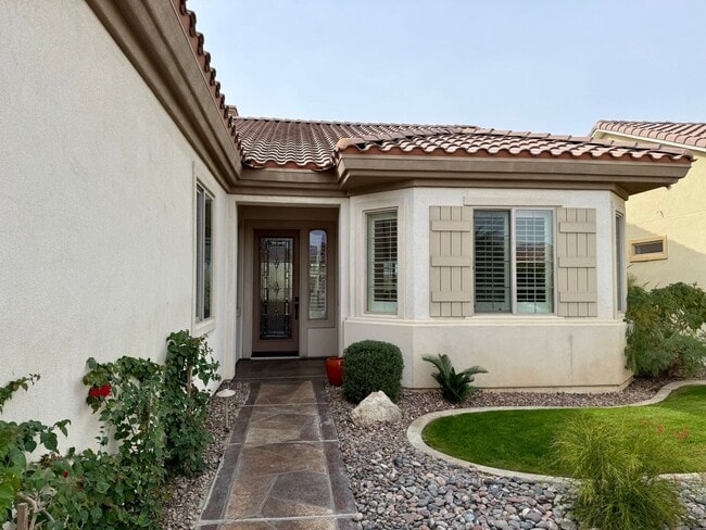 Building Photo - Home in the desirable Del Webb Community