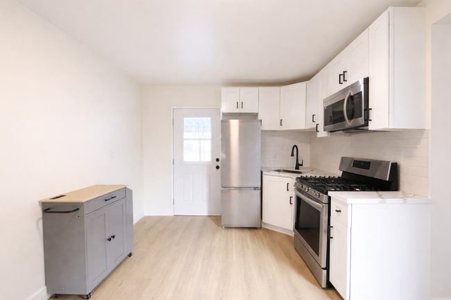 Photo - 4944 Coke Ave Unit 2