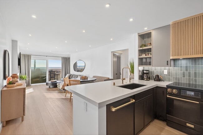 Photo - 218 E Surfside Dr Unit 218 E Surfside