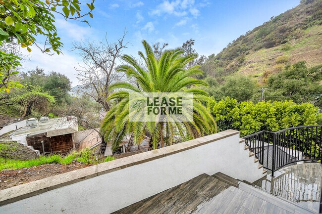 Photo - 9848 Portola Dr