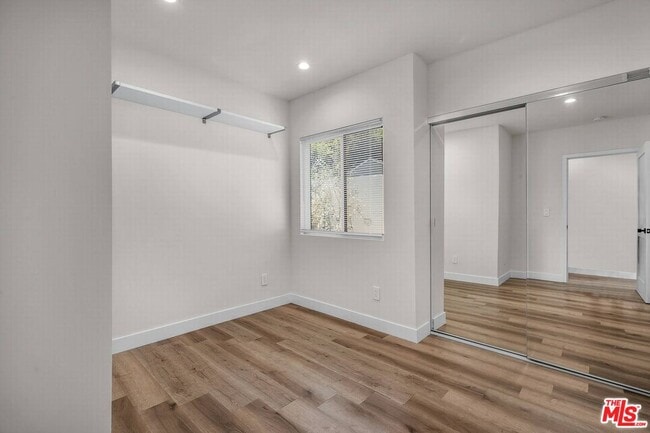 Photo - 5008 Greenbush Ave