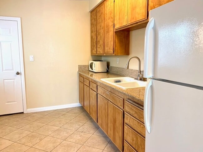 Photo - Ventura | 3 Bed + 1 Bath | Belfast Ln