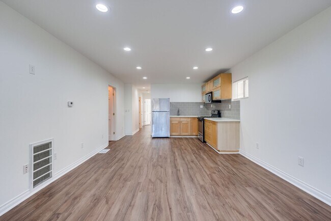 Photo - 1221 N Bronson Ave Unit 1223 N Bronson