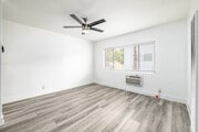 1BR, 1BA - 625SF - Living Room - Dream Lofts