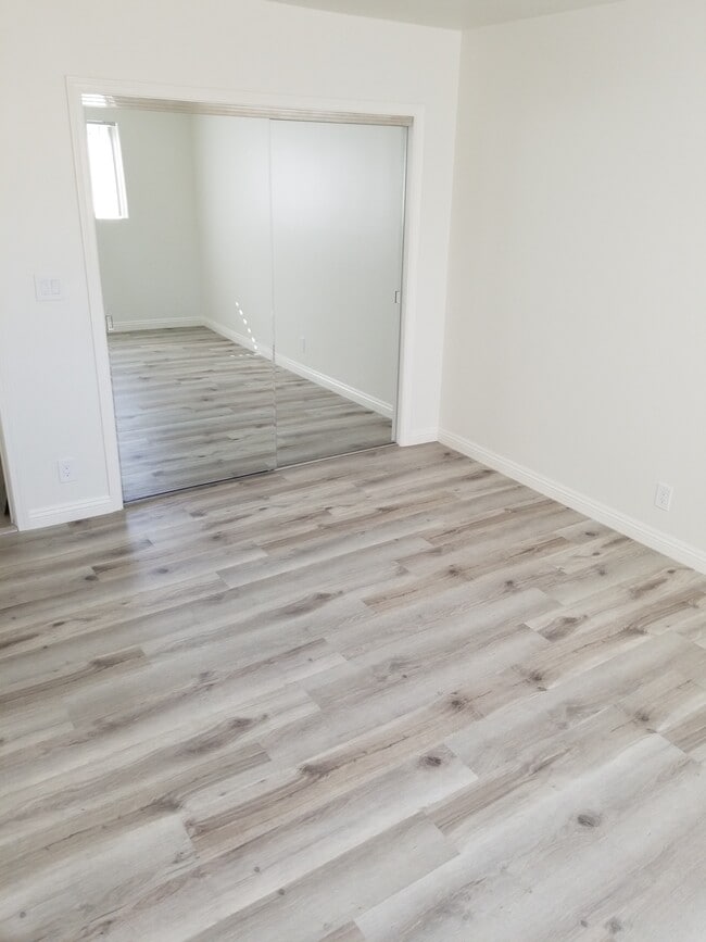 Photo - 1430 Amherst Ave