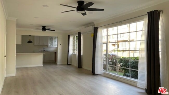 Photo - 3901 4th St Unit 01