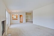 Photo - Bright & Airy 3bd/2bth End Unit Condo in F...