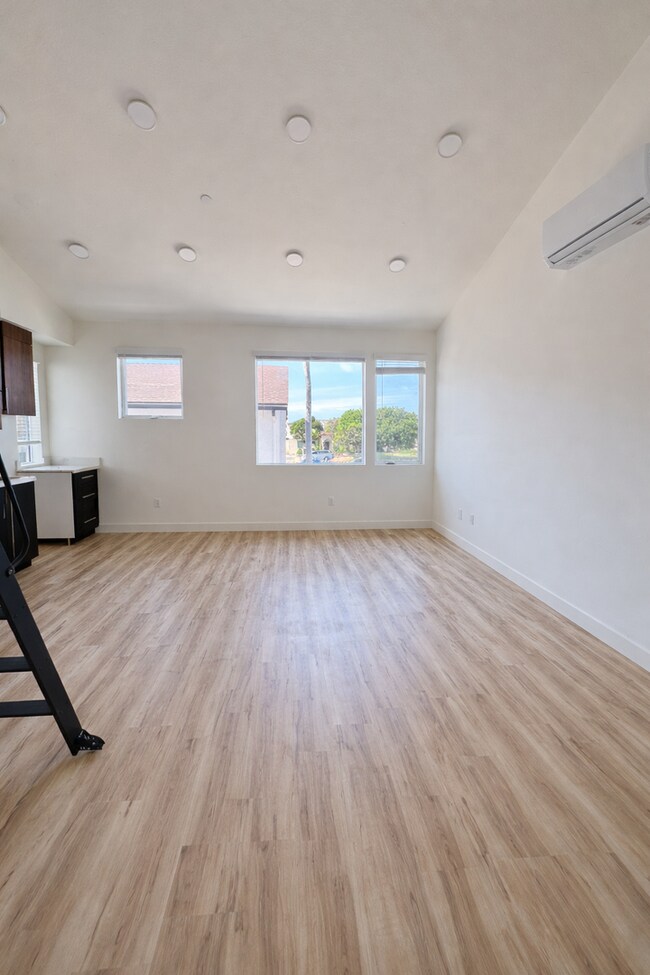 Photo - The Adelaide