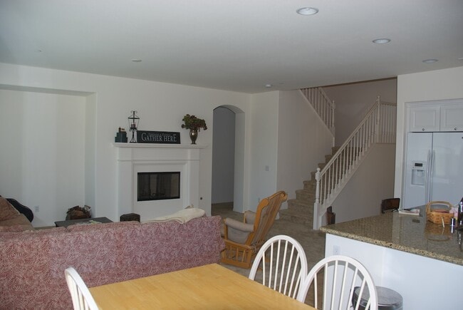 Photo - 3786 Lake Cir Dr