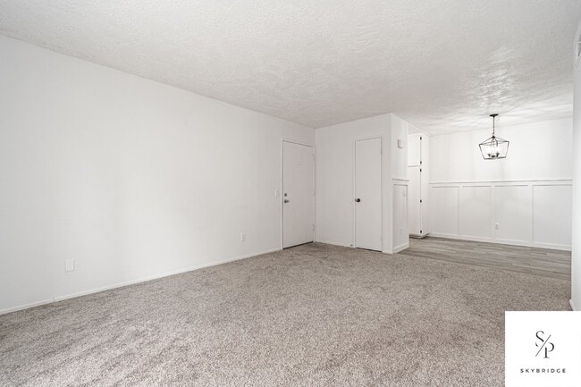 Photo - Modern and Cozy Rancho Cucamonga Townhouse with Hardwood Floors! Unit APT 419