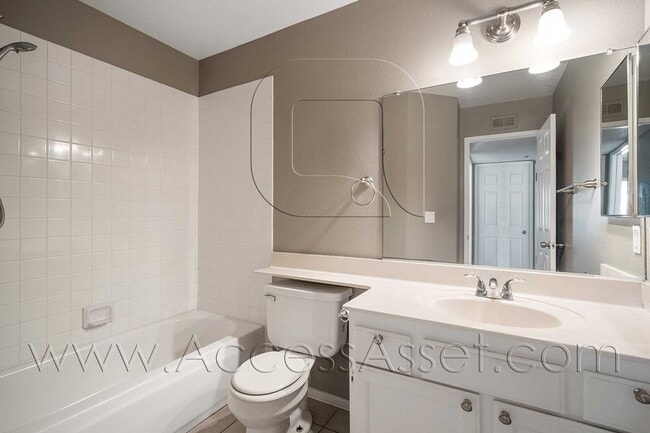 Photo - Fullerton Condo Near CSUF + Easy Freeway Access