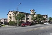 Photo - Pine Place Apts