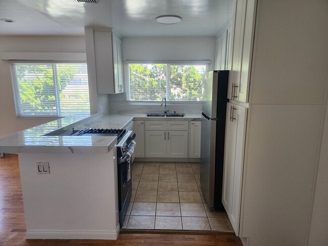 Photo - 1025 Idaho Ave Unit 9
