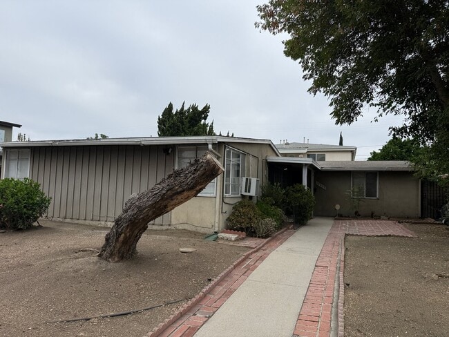 Photo - 14259 Roscoe Blvd Unit 4