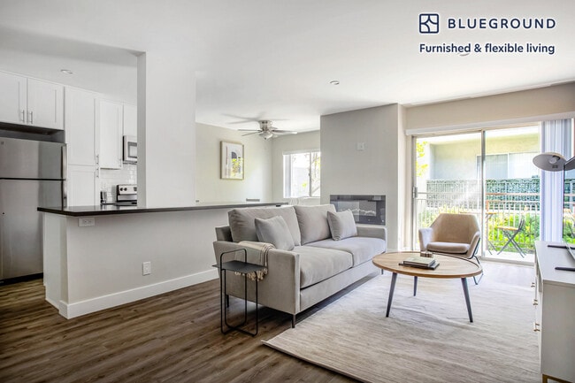 Photo - 17200 Burbank Blvd Unit FL2-ID949