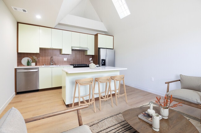 Photo - 4519 Finley Ave