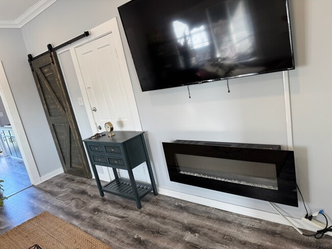 Photo - 5919 Lexington Ave Unit 5919 Lexington Ave