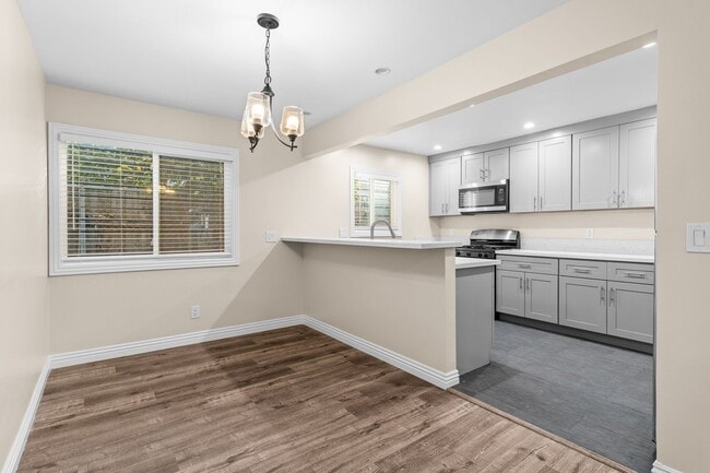 Photo - 1831 Lime Ave Unit 01