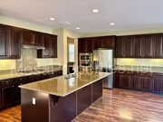 Photo - 6850 Edinboro St