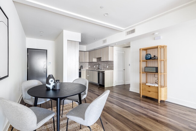 Photo - 129 S Kings Rd Unit SI ID11690A