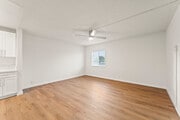 Photo - 6316 S Vermont Ave Apartment Unit 6