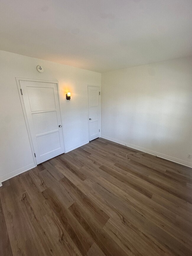 Photo - 4536 N Lakewood Blvd Unit 4540