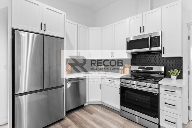 Photo - 832 Desty St Unit 6