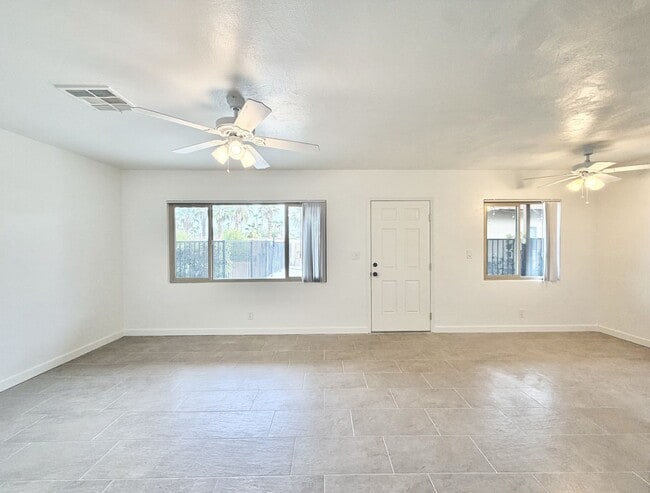 Photo - 579 Highland Dr Unit 05