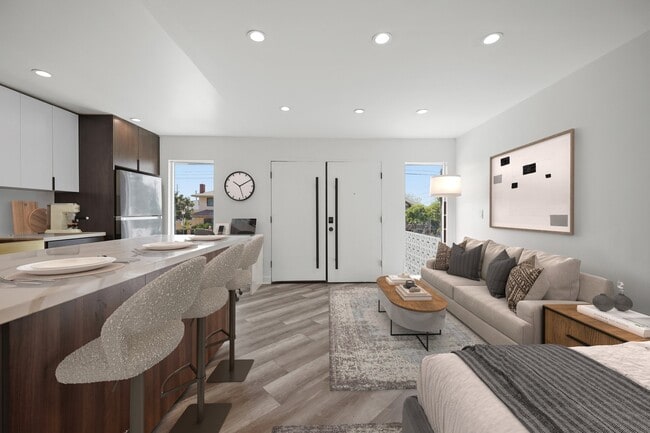 Photo - 6307 Elgin St Unit 1