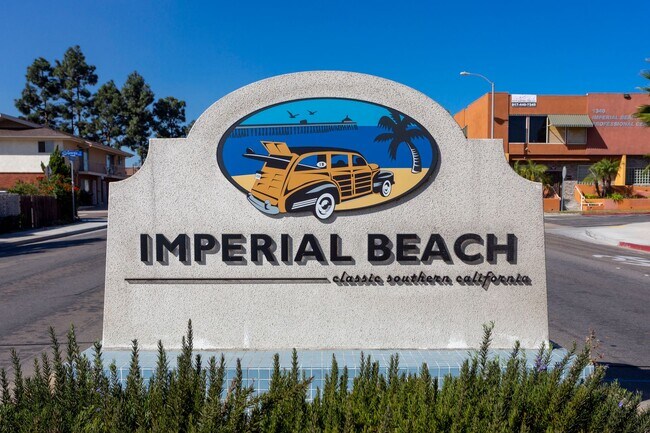 Photo - 2BR Townhouse in Imperial Beach with Washer/Dryer and Garage!