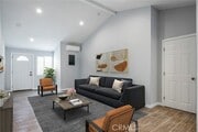 Photo - 1514 E Young St