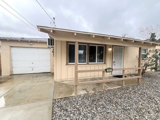 Photo - 32037-32041 Avenue E Unit 32041