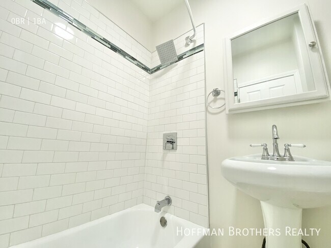 Photo - 200 S Kenmore Ave Unit 112