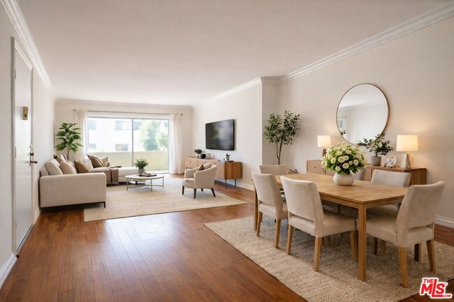 Building Photo - 2616 5th St Unit 210