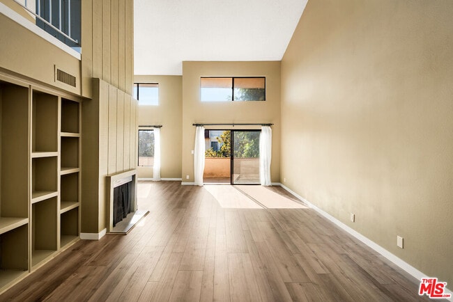 Photo - 1944 Glendon Ave Unit 309