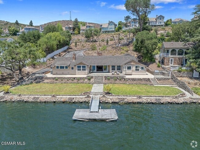 Building Photo - 800 Lake Sherwood Dr Rental
