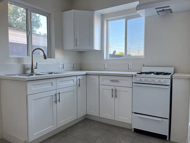 Kitchen Angle 2 - 5017 Clara St