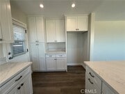 Photo - 665 W 34th St Unit 4