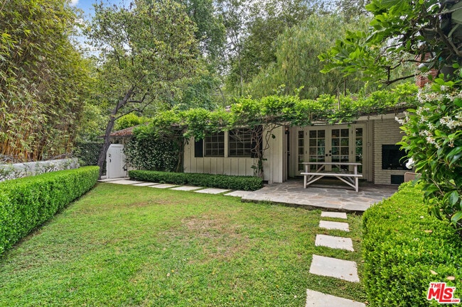 Photo - 2107 El Roble Ln