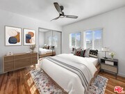 Photo - 211 E 81st St