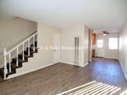 Photo - 77 E Mountain View St