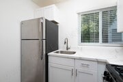 Photo - *OPEN HOUSE: 10/1 11:30AM-1PM* Gorgeous 2B... Unit 05