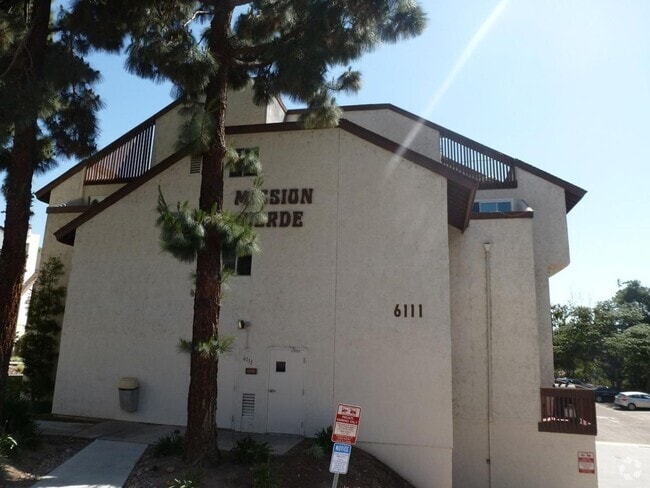 Building Photo - Lovely Mission Valley condo