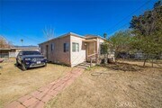 Photo - 938 E 2nd St