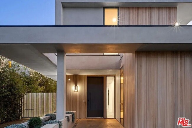 Photo - 6132 Maryland Dr