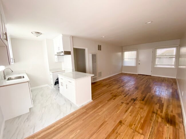Photo - 12641 Vanowen St Unit A
