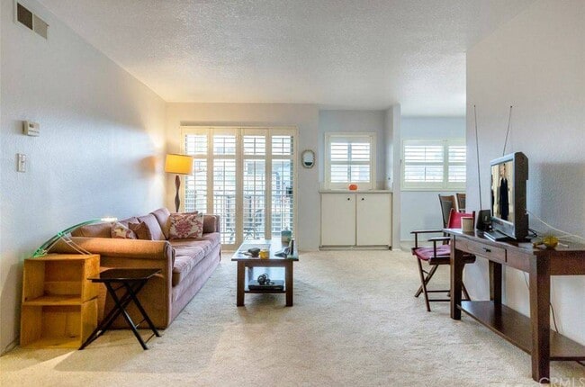 Photo - 277 Pleasant St Unit 317