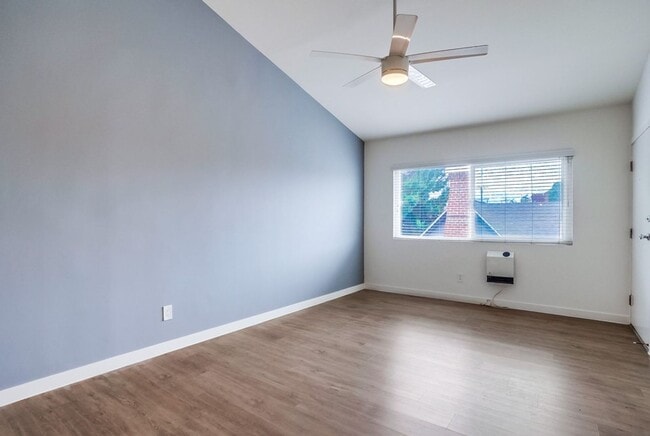 Photo - 435 W Regent St Unit 05