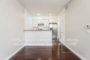 Photo - 11740 Vanowen St